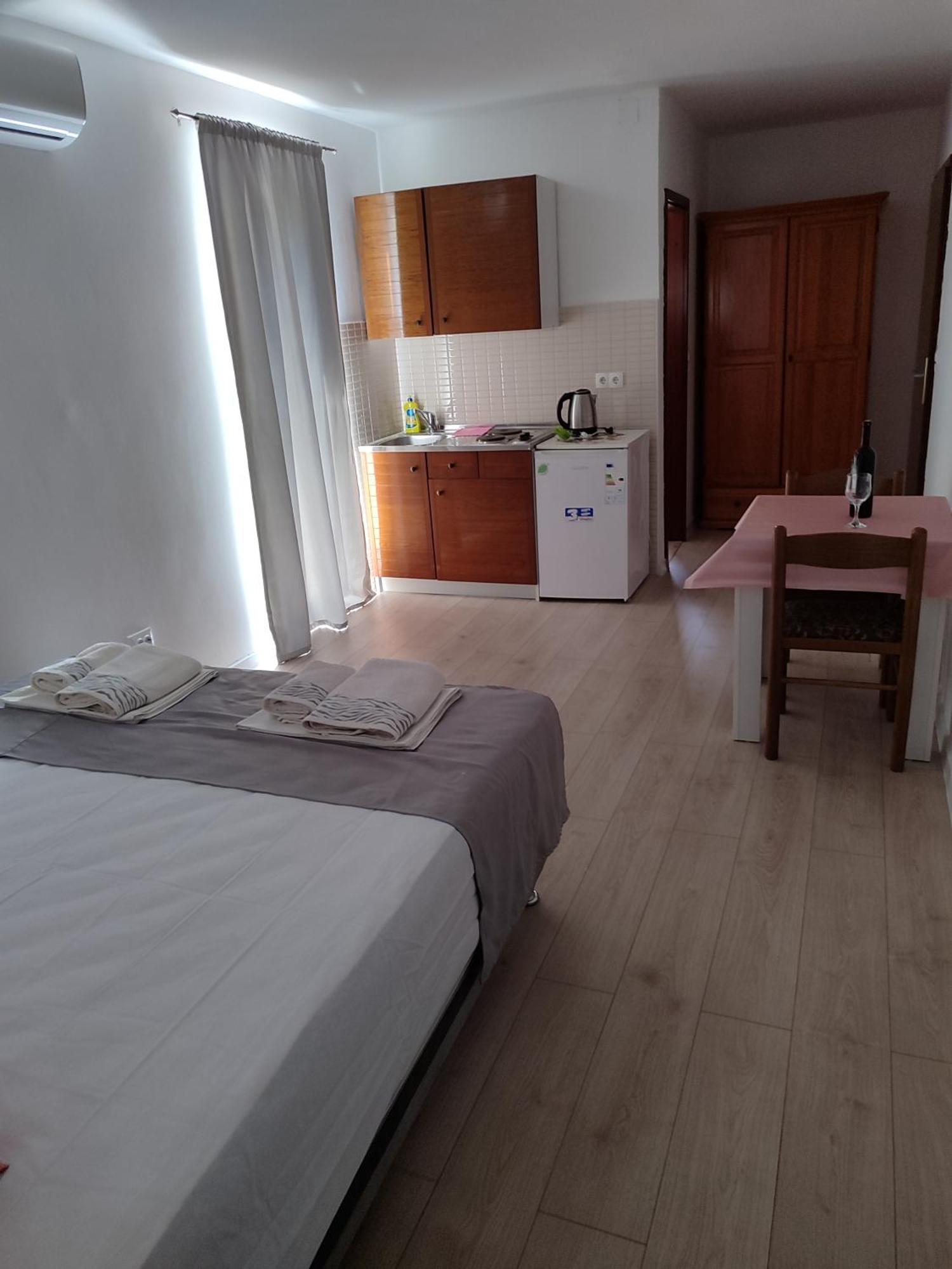 Apartments Glibic Zaostrog Ngoại thất bức ảnh